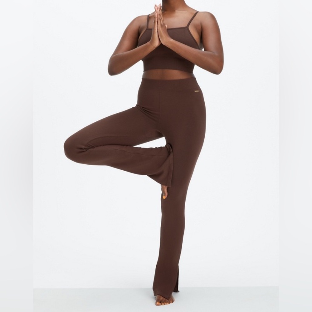 Fabletics Cloud Seamless High Waisted Split Flare Yoga Leggings